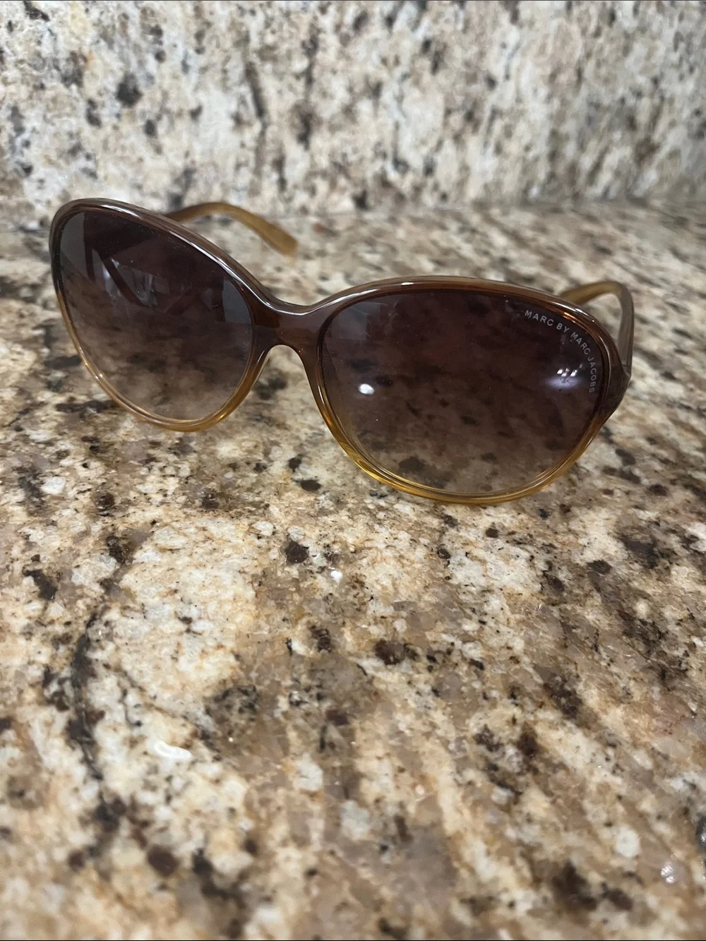 Marc by Marc Jacobs Brown Gradient Oversized Sunglasses